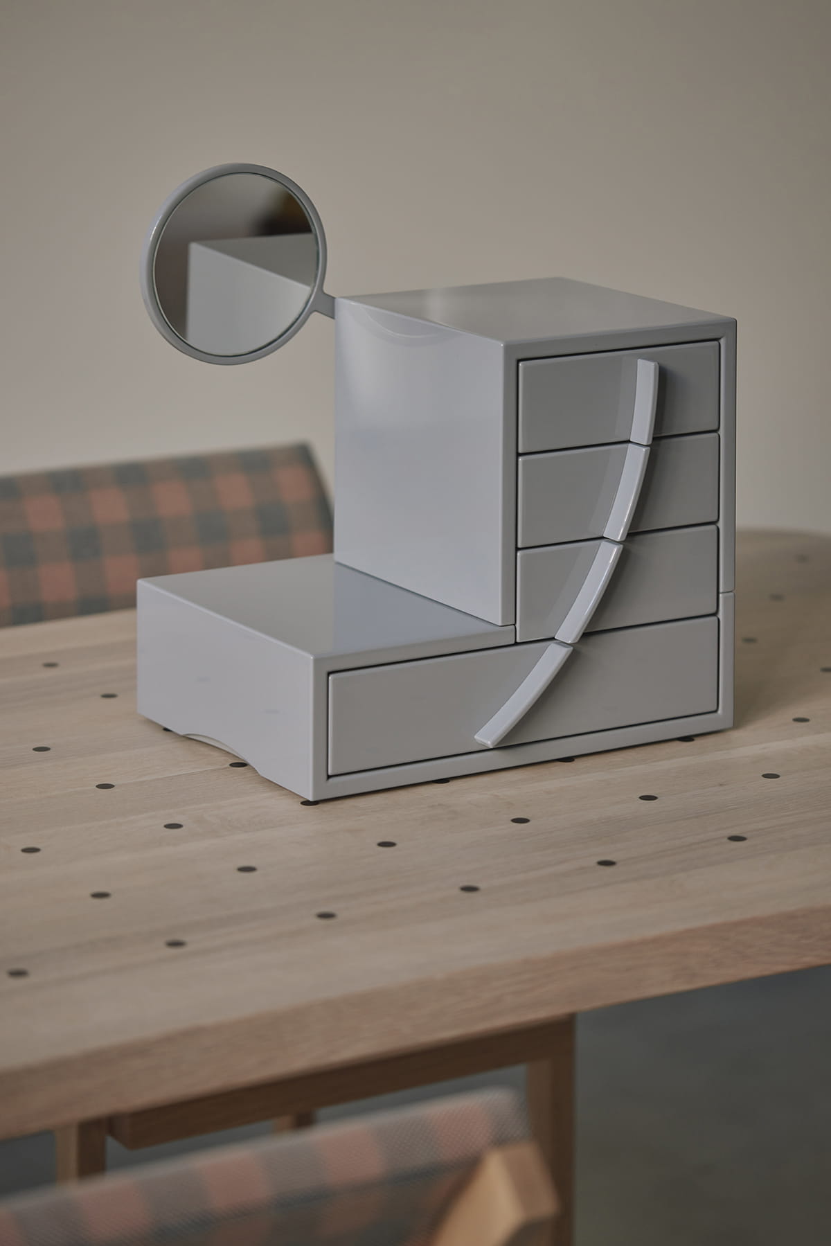 Gesture Vanity in medium gray, W 350 x 269 x 307 mm