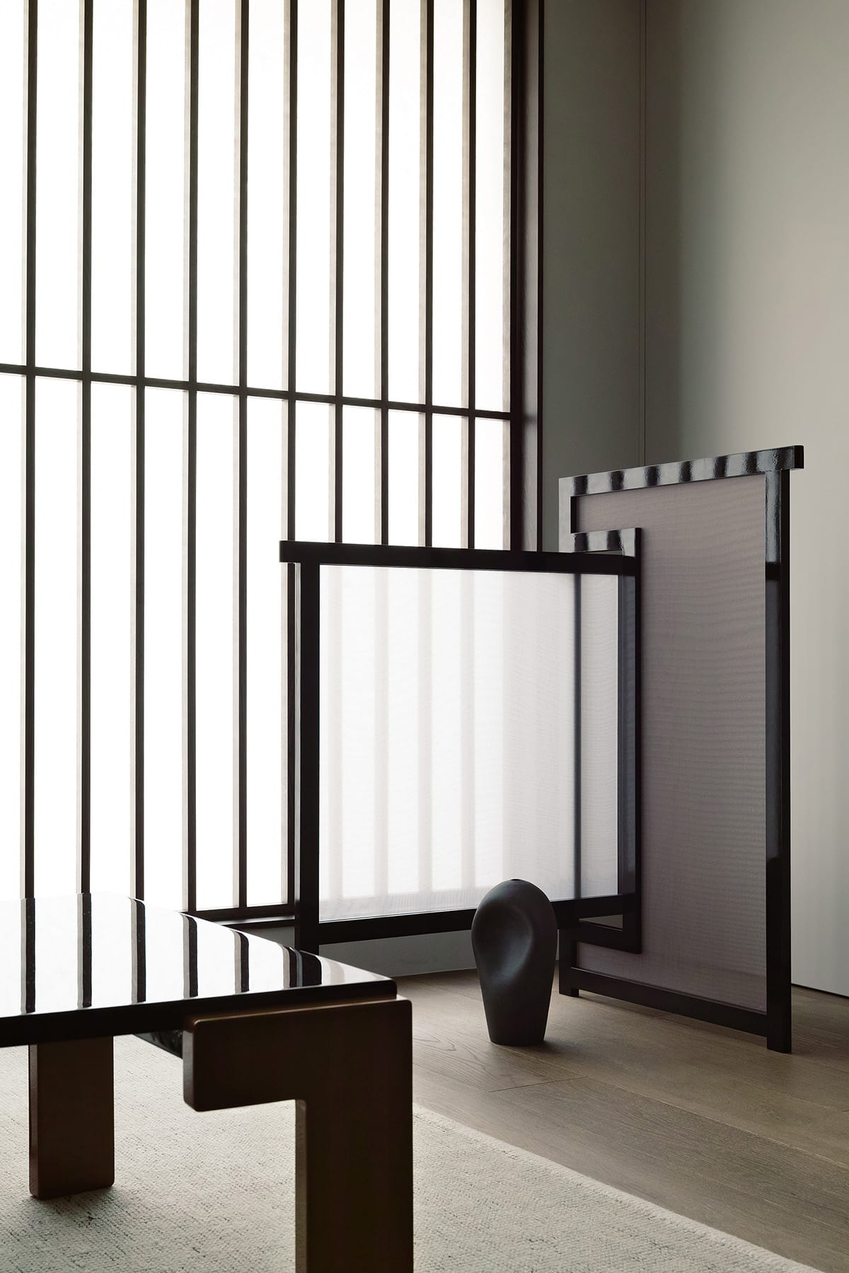 Shadow Screen (2 panels) in kvadrat today w/ glossy black, W 648 x D 66 x H 1016 mm, W 800 x D 66 x H 864 mm